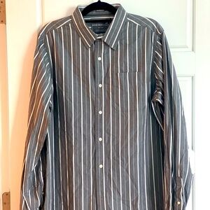 Duck Head Men’s; XL Athletic Fit Shirt; Grey and White pinstripes